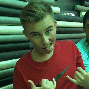 Meet your Posher, Drew